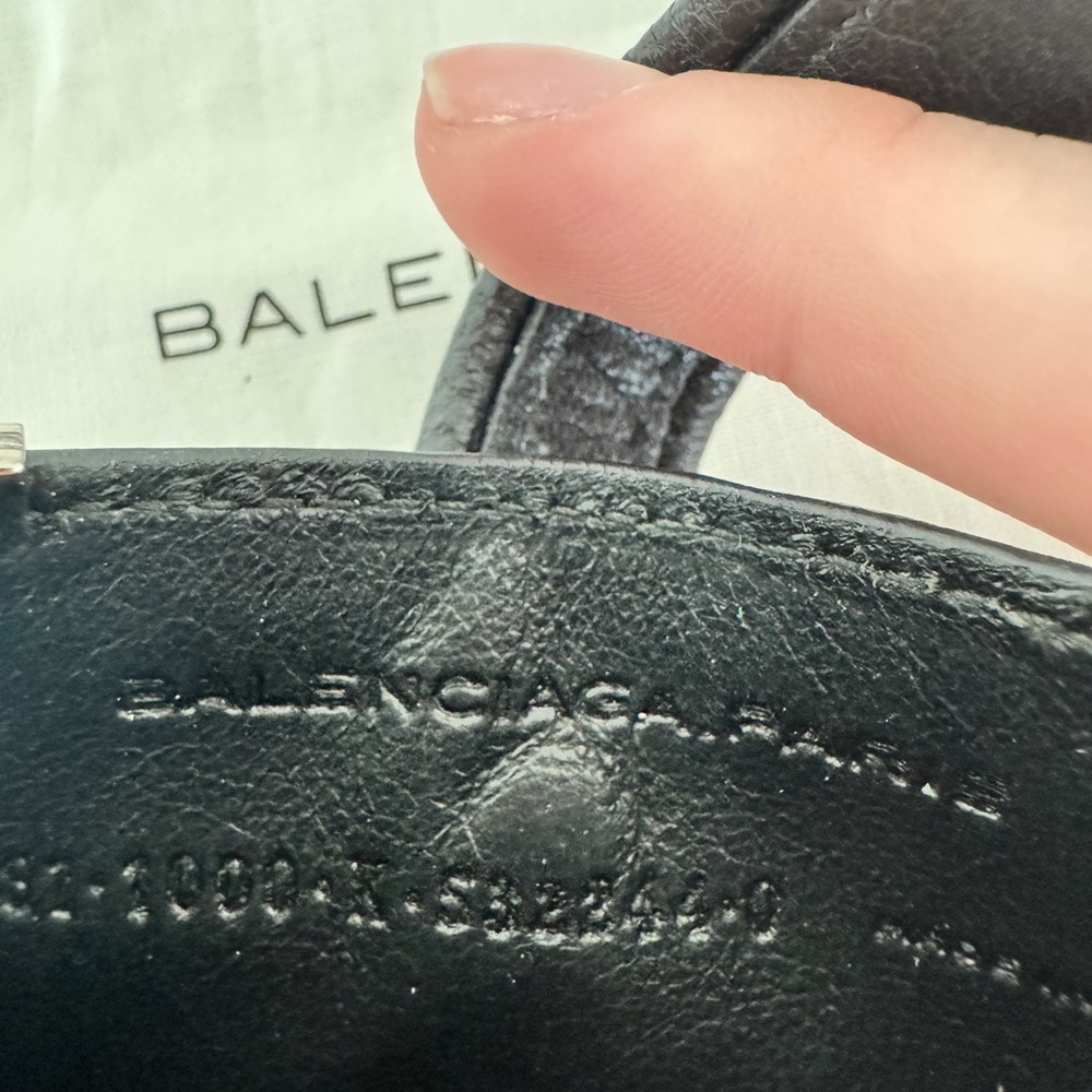 Balenciaga Black Leather Accordion Wallet - Picture 3 of 4